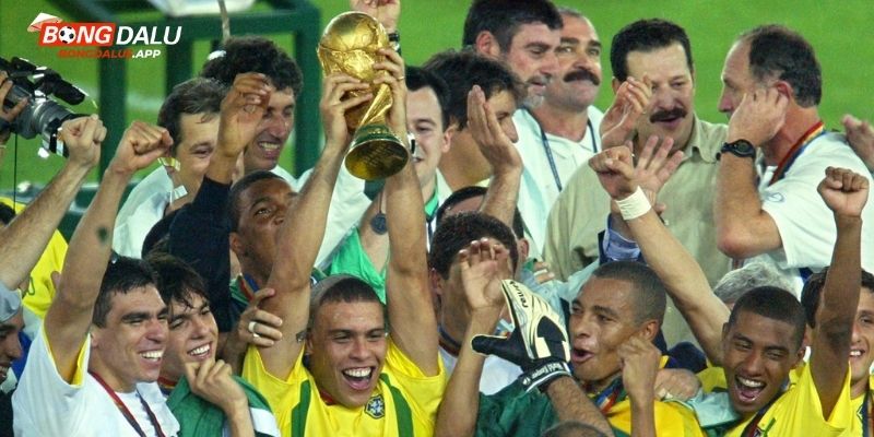 Đội bóng giành World Cup nhiều nhất và câu trả lời là Brazil với 5 lần 